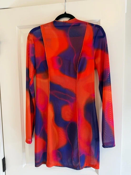 h:ours Purple & Orange Abstract Long-Sleeve Mini Dress - Picture 2 of 3